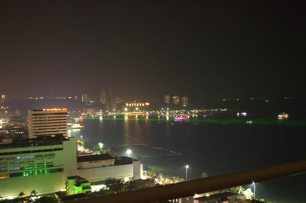 View Talay 6 Suite Apartments Pattaya Quarto foto